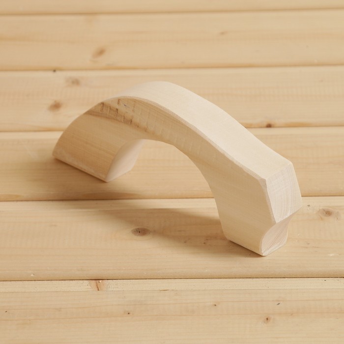 Дверная ручка из липы, 24×7×2.6 см