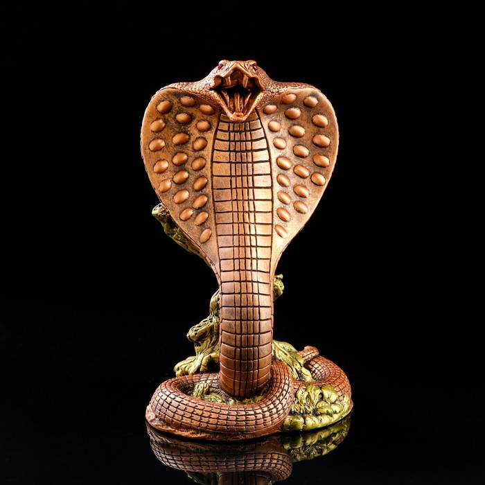 Статуэтка «Кобра», стразы, гипс, 22×23×38 см