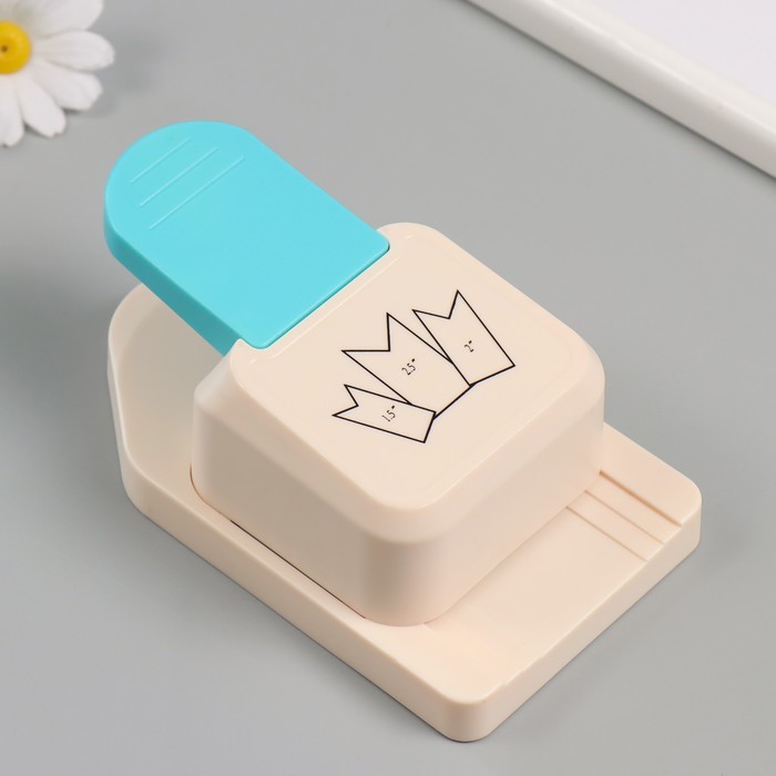 Дырокол фигурный 3 в1 рисунок 3.8/5/6.3 см «Флажок», 9×14.9×6.3 см