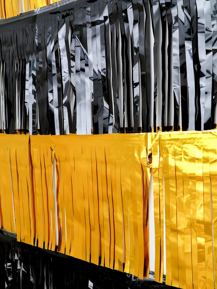 Занавес для фотозоны чёрно-золотой, полоса 152×25 см