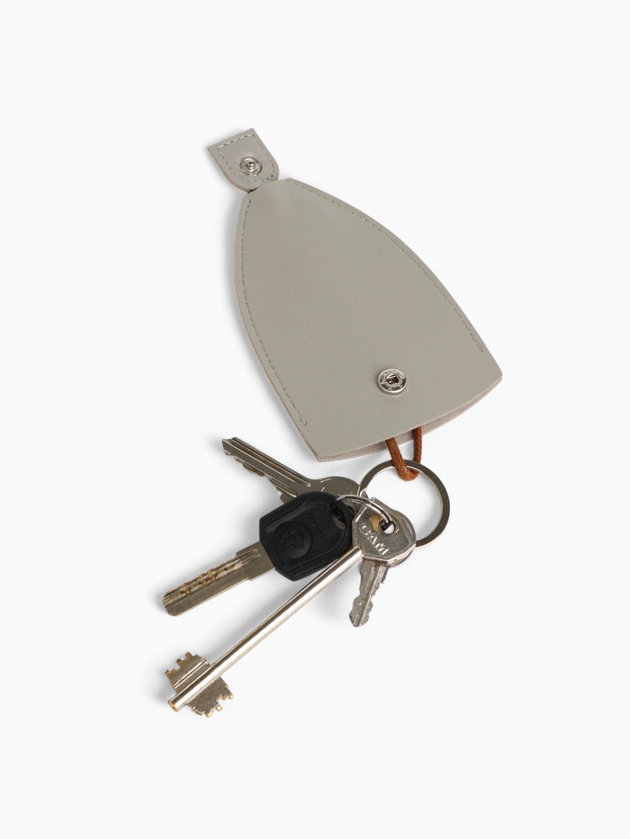 Ключница карманная с кольцом, размер 11.5×7.5×0.3 см, серо-бежевая