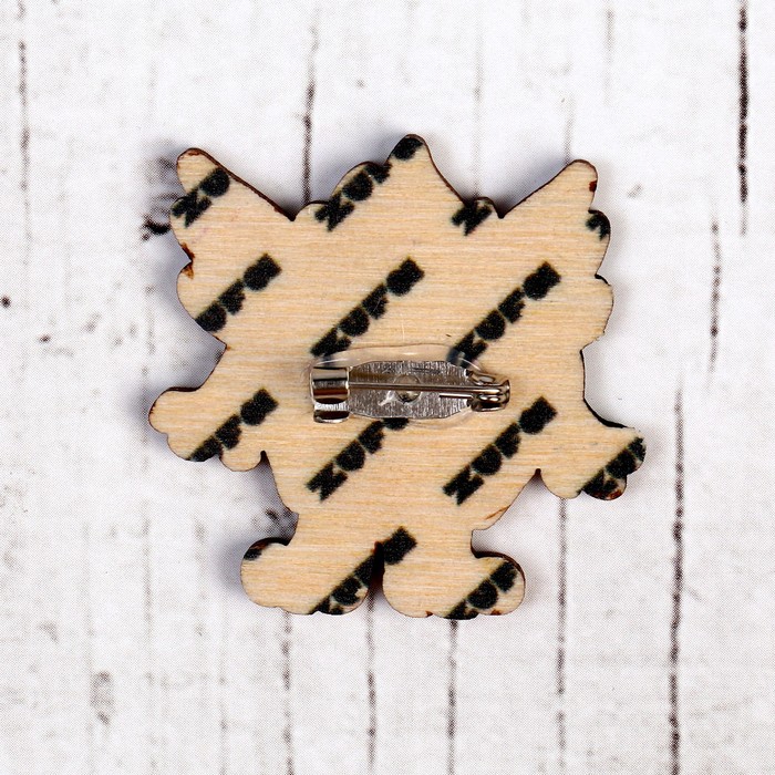 Деревянный значок «Радужник»