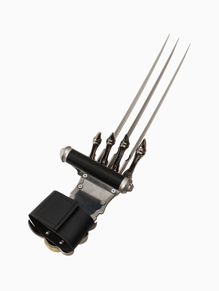 Макет оружия «Сувенирные когти и 3 лезвия. Череп», 42.5×13×10 см