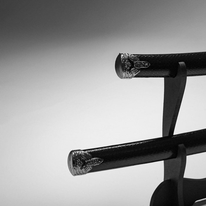 Макет оружия «Сувенирные катаны на подставке 2в1. Змей», подарочный набор, ножны кожзам, 47 см; 70 см