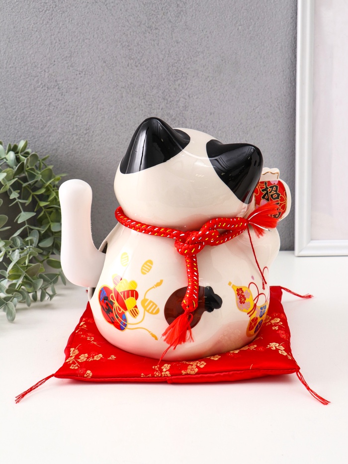 Маятник настольный антистресс «Кот Манэки-нэко с молоточком и свитком», керамика, 19.5×20×14.5 см