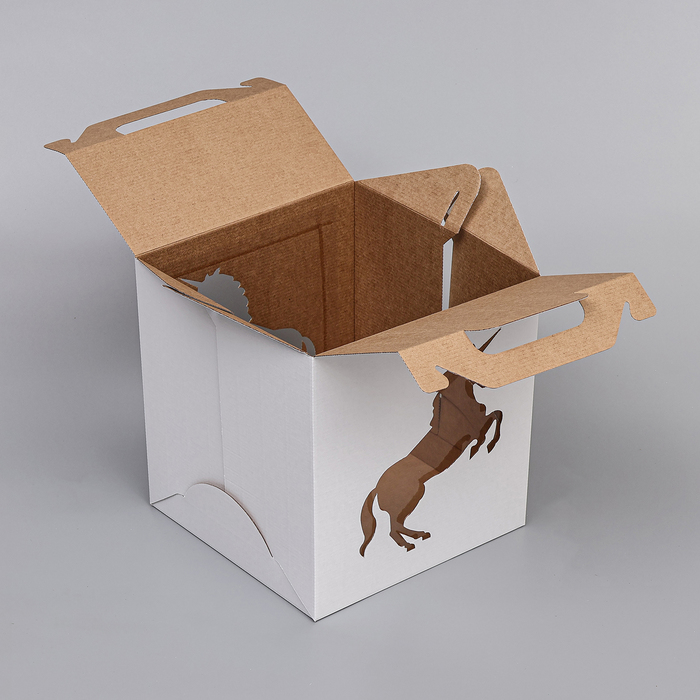 Кондитерская упаковка «Единорог», 2 окна, 26×26×28 см