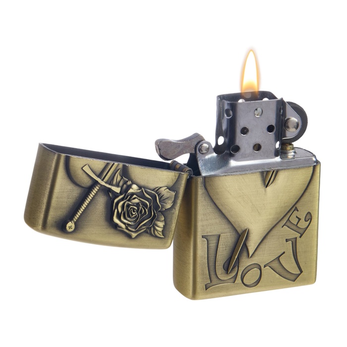 Зажигалка бензиновая «Кинжал в сердце»