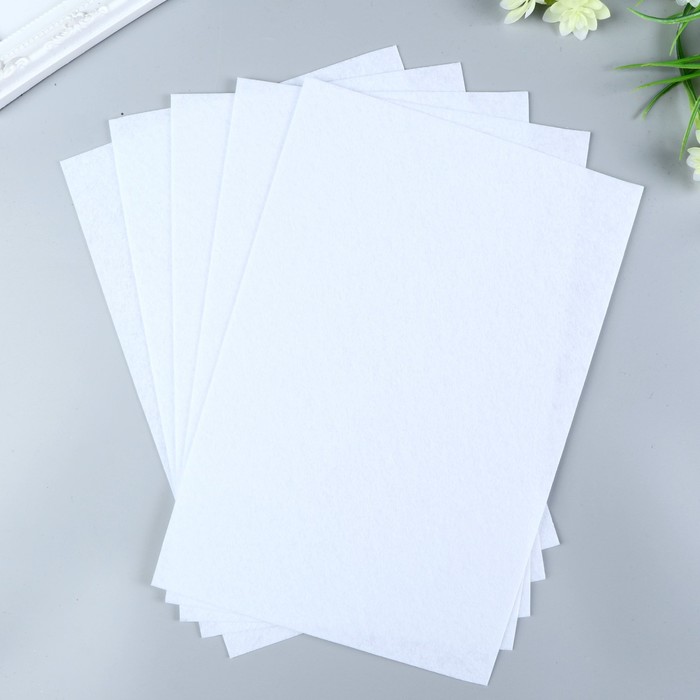 Фетр жесткий 1 мм 20×30 см белый