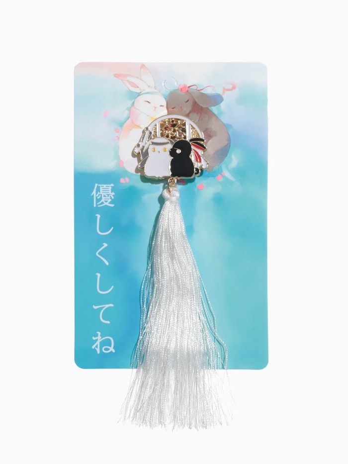 Значок «Япония» зайки, цветной в золоте