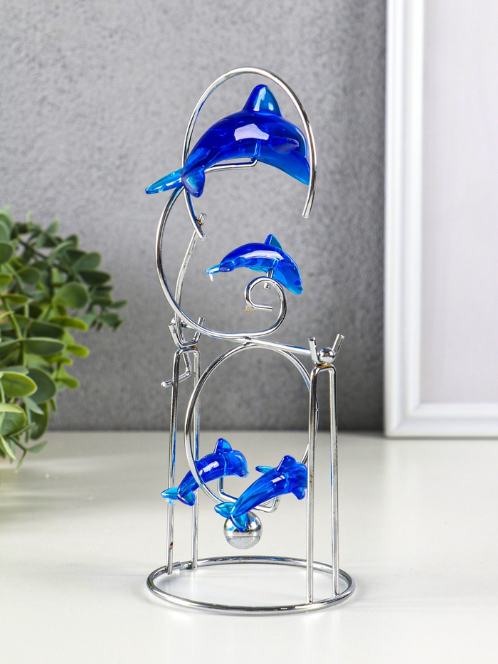 Маятник настольный антистресс «Дельфины: 1 большой и 3 маленьких», 9.5×8×19.5 см