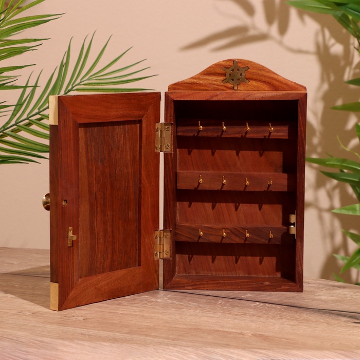 Ключница «Штурвал», 18×9×30 см, дерево шишам