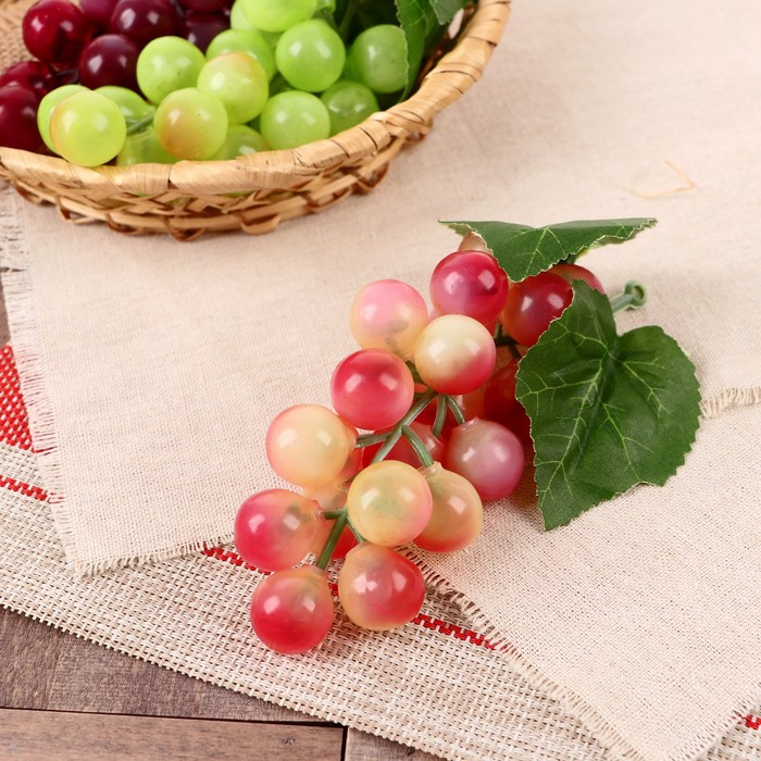 Муляж «Виноград матовый», 22 ягоды, 12 см, МИКС