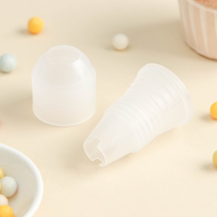 Адаптер для кондитерского мешка Доляна, 3.6×3.6×5.4 см, для насадки d=2 см, пластик