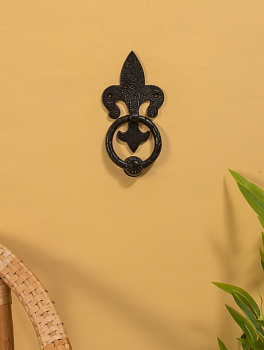 Дверной молоток «Геральдическая лилия», 10×20 см