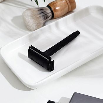 Бритвенный станок LuazOn, пластик, 1 шт.